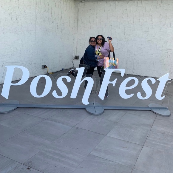 Meet Your Posher, @goodvibesmarket - Picture 12 of 14